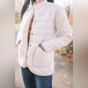 Everlane Women's Cream Quilted Jacket